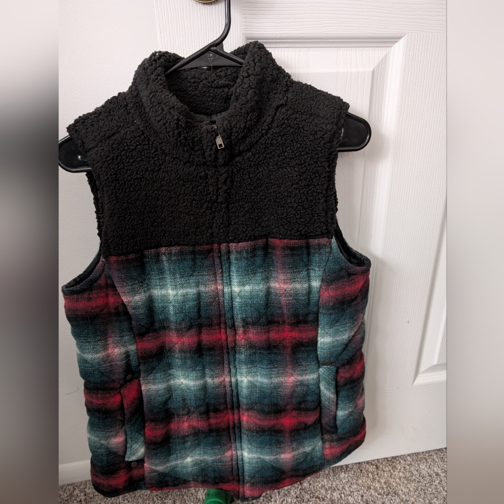 Maurices Black and Red Plaid Vest